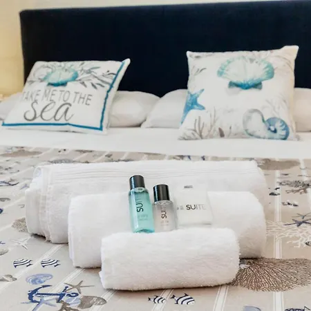 Cà Niella Art&Fun 9 Minutes from the Sea Savone